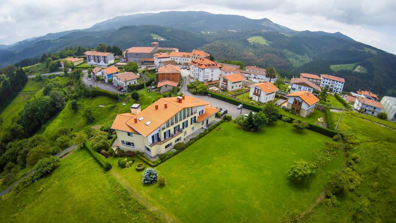 Hotel Ermintxo Ea Exterior foto